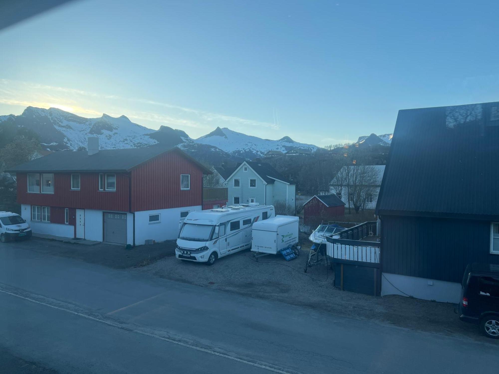 Sommerskaret Kabelvåg Esterno foto